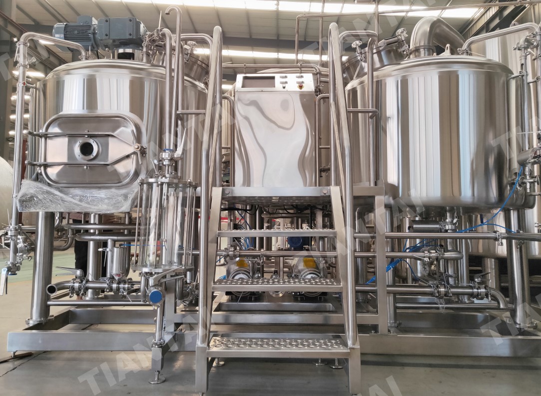 The 500L beer brewery plant show on Korea International Beer Expo